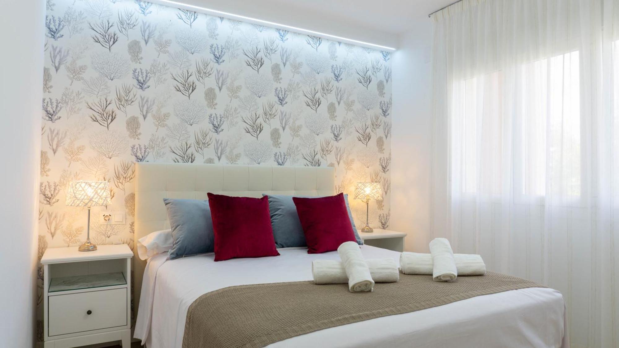 Luxury Apartment Торремолинос Экстерьер фото